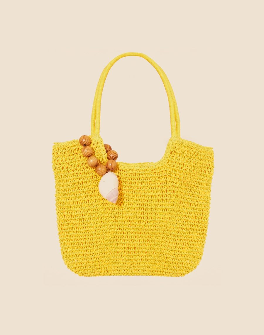 Shopping Bag Marine com formato tote bag de ráfia sintética com maxi pingente removível de madeira, resina e concha natural. <br/>