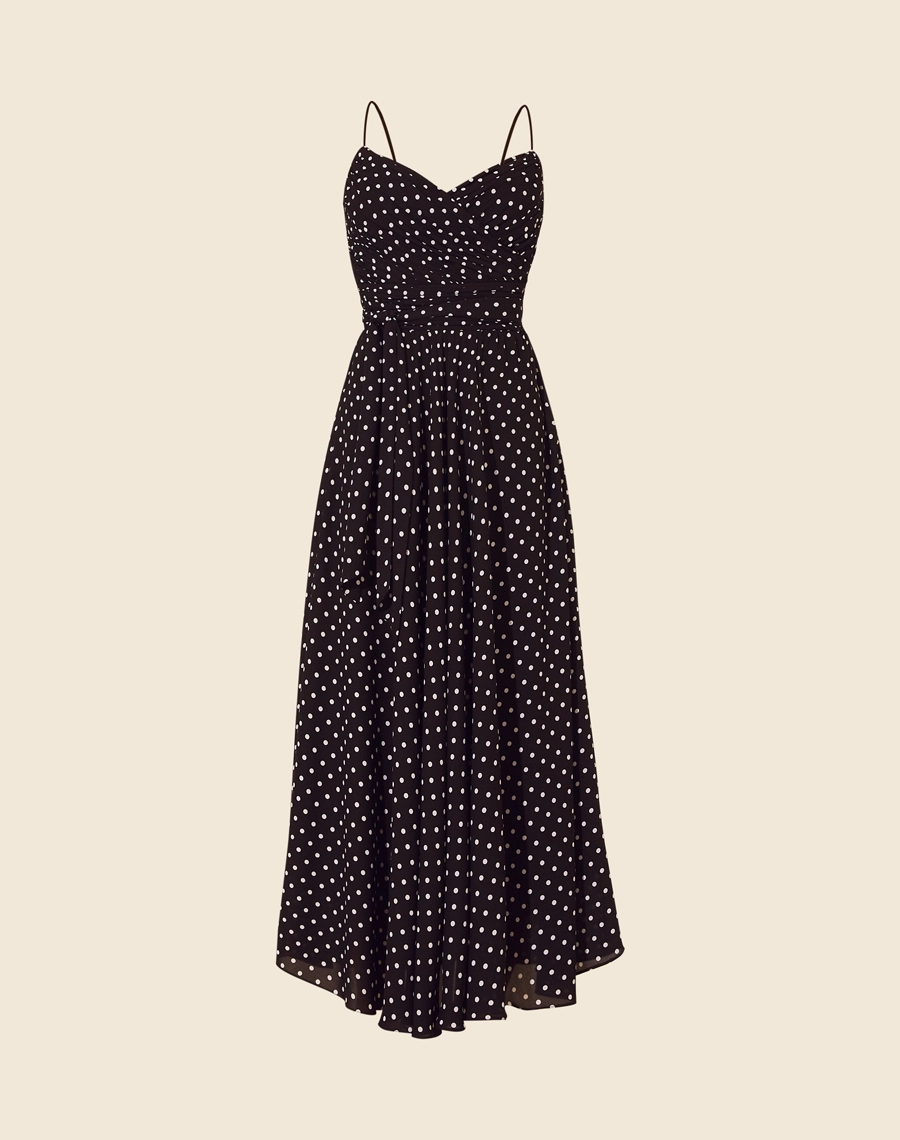 Vestido Midi Jana confeccionado em crepinho com estampa de poá. Modelagem acinturada com caimento godê, vestido leve e fluido. 
