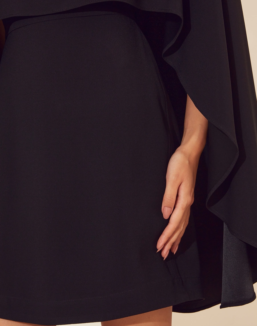 Vestido Curto Nick confeccionado em Crepe Patou.