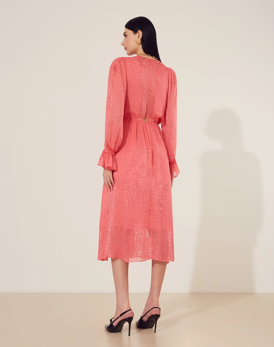Vestido Midi Arni, confeccionado em viscose com seda, tecido com toque macio. <br/>