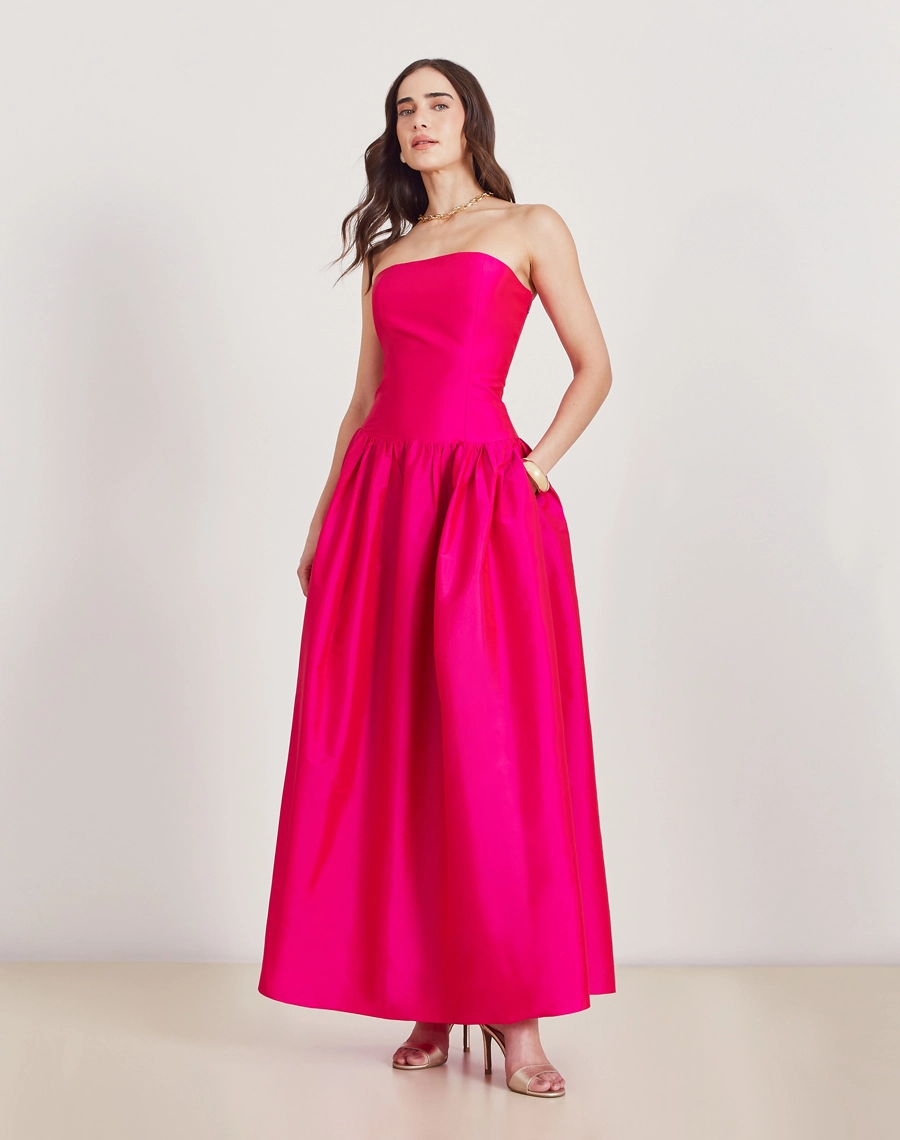 Vestido Longo Isabel confeccionada em Tafetá.
