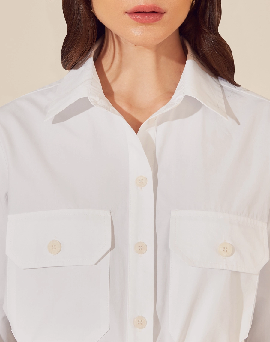 Camisa Celine confeccionada em Cotton Supreme maciez incomparável, alta durabilidade e conforto máximo, elevando o básico a um novo patamar de luxo.

 
