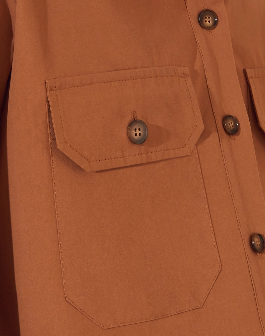 Camisa Celine confeccionada em Cotton Supreme maciez incomparável, alta durabilidade e conforto máximo, elevando o básico a um novo patamar de luxo.

 
