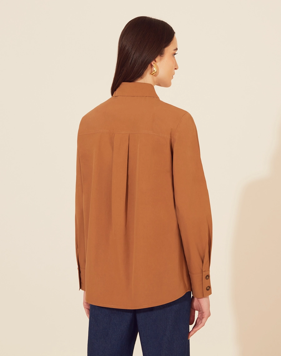 Camisa Celine confeccionada em Cotton Supreme maciez incomparável, alta durabilidade e conforto máximo, elevando o básico a um novo patamar de luxo.

 
