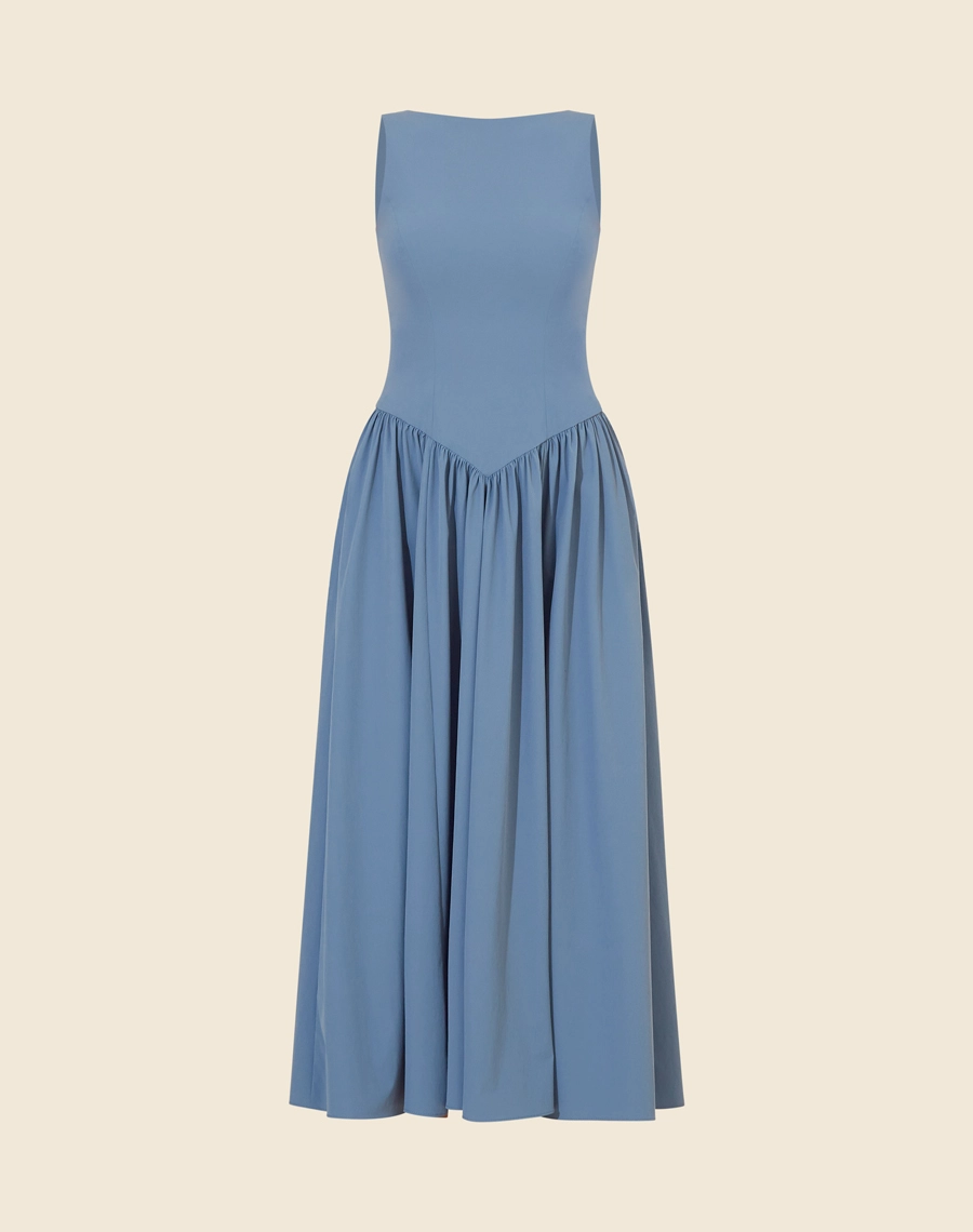 Vestido Midi Valvert é perfeito para quem busca sofisticação e conforto. Com um decote clássico e corte acinturado, a peça destaca a silhueta feminina, enquanto a saia midi fluida adiciona um toque de leveza ao visual.