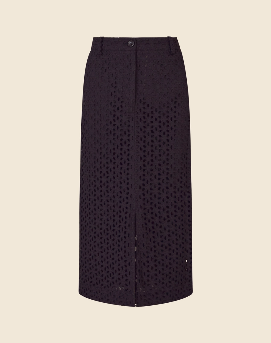 Saia Midi Tahiti confeccionada em laise, um tecido leve e essencial para o verão. <br/>
Ideal para compor looks em ocasiões como reuniões diurnas ou jantares ao pôr do sol.  <br/>
