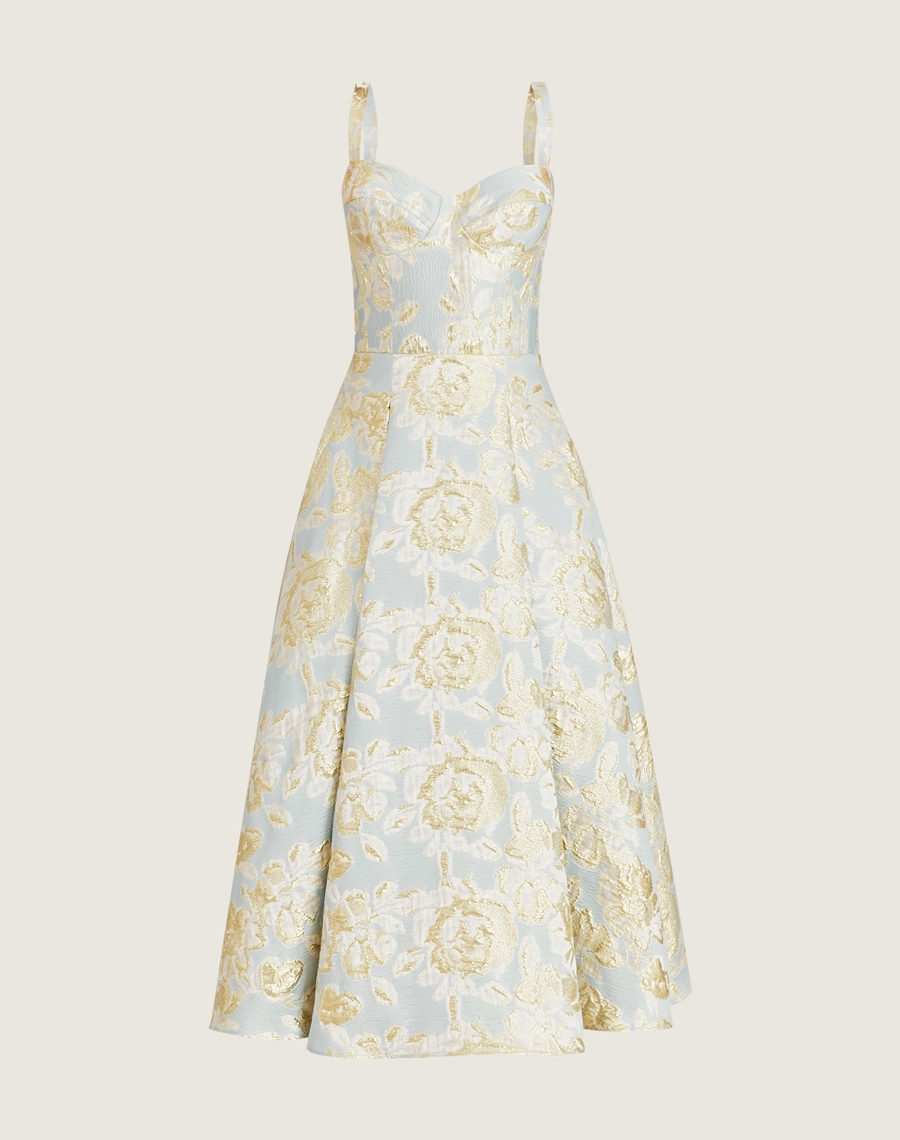 O Vestido Midi Heloá é confeccionado em jacquard, um tecido texturizado com caimento estruturado. Perfeito para transitar entre diferentes ocasiões, como coquetéis, jantares românticos e encontros especiais.