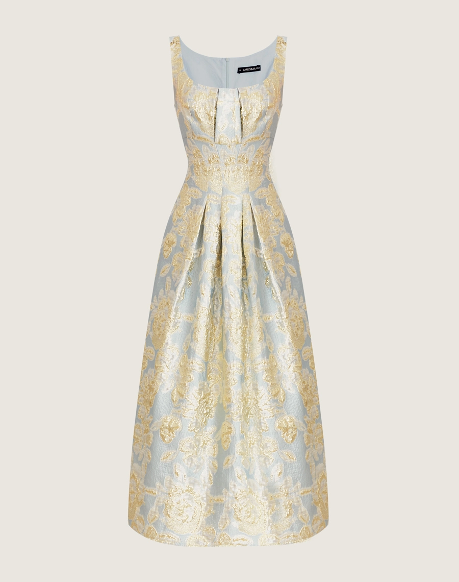 O Vestido Midi Louise é confeccionado em jacquard. Transita entre diferentes ocasiões, como coquetéis, jantares românticos e encontros especiais.