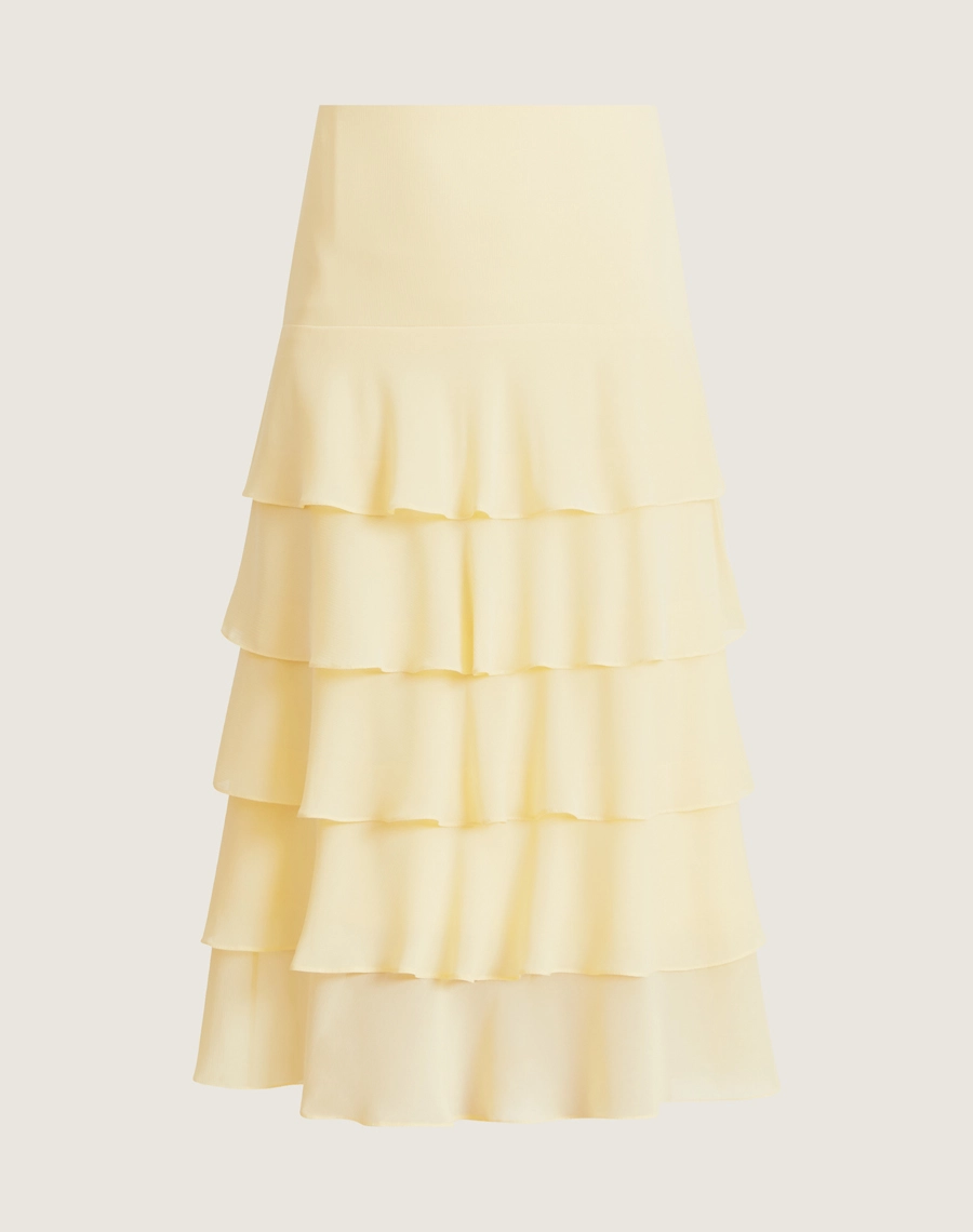 A Saia Midi Ophelia é confeccionada em chiffon youro. Ideal para quem busca um look sofisticado e versátil, perfeito para diversas ocasiões. Se encaixa tanto em eventos ao ar livre, como em jantares especiais.