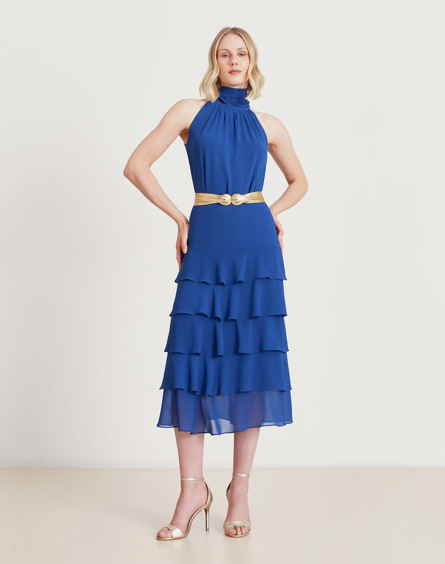 A Saia Midi Ophelia é confeccionada em chiffon youro. Ideal para quem busca um look sofisticado e versátil, perfeito para diversas ocasiões. Se encaixa tanto em eventos ao ar livre, como em jantares especiais.
