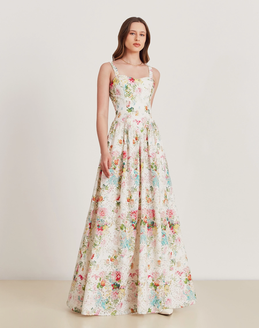 O Vestido Longo Melis é confeccionado em laise garantindo leveza.

