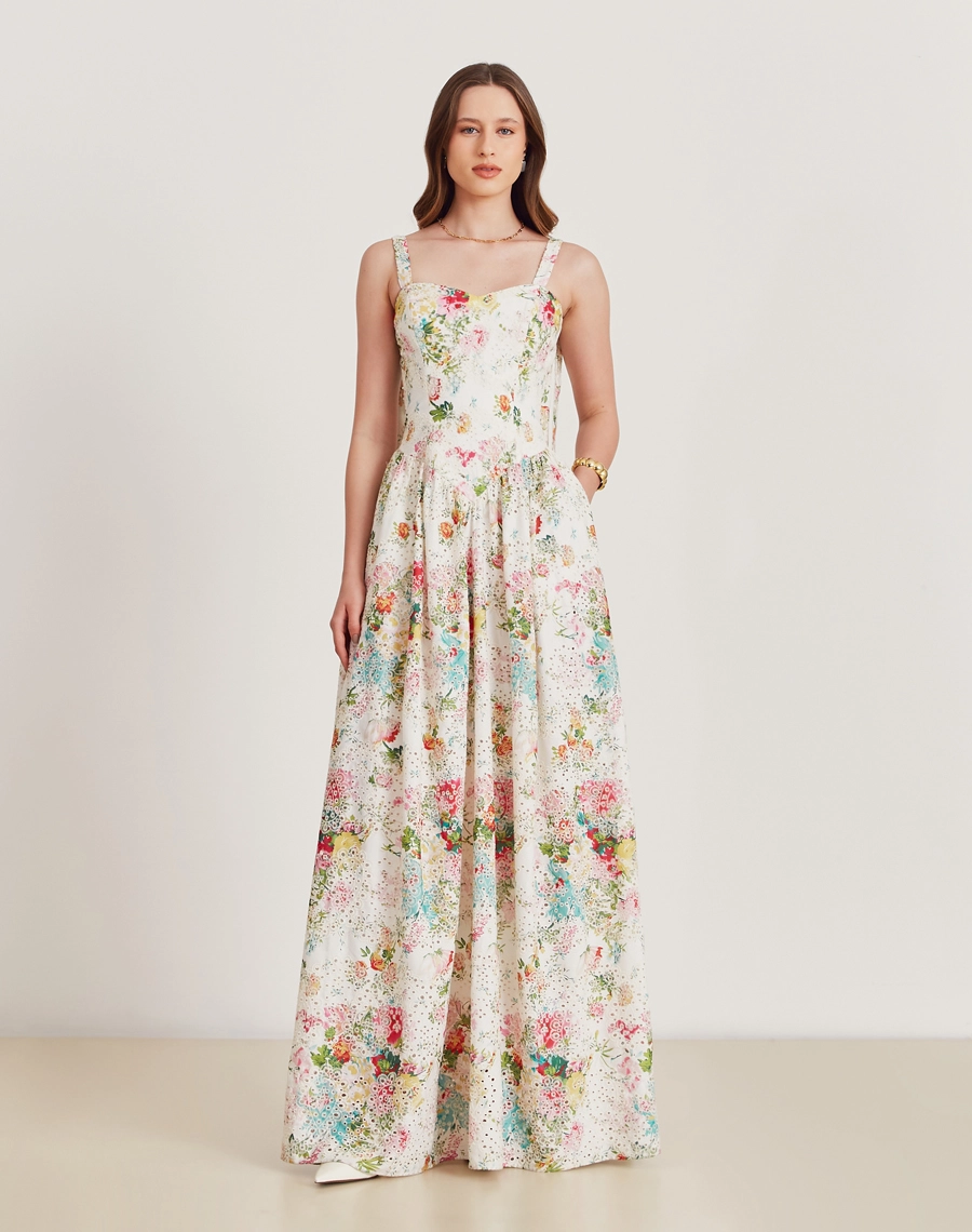 O Vestido Longo Melis é confeccionado em laise garantindo leveza.
