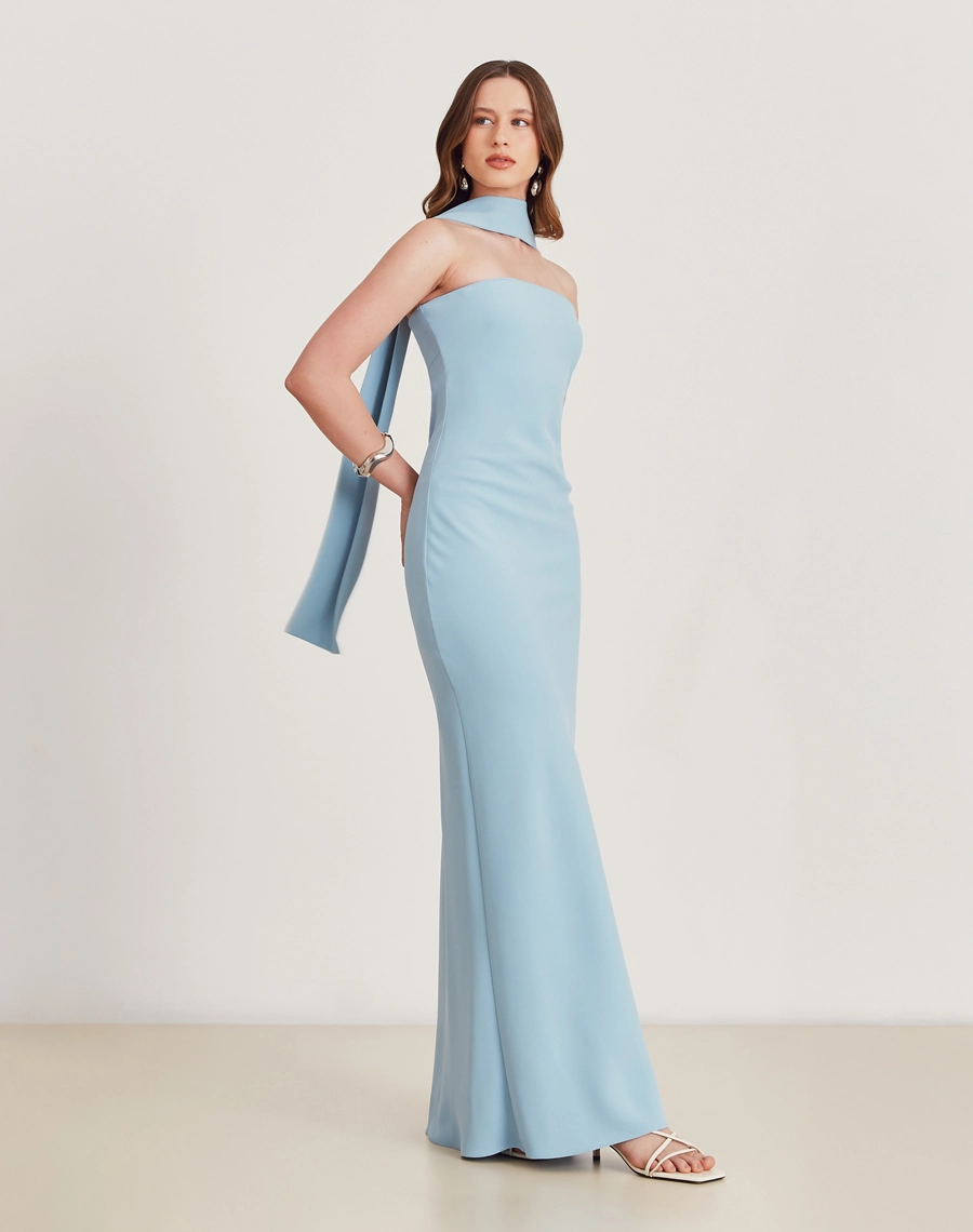 O Vestido Longo Juliette é confeccionado em crepe zara. Perfeito para eventos formais, festas de gala ou ocasiões que transitam do dia à noite.