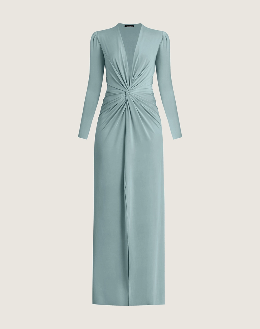 O Vestido Longo Michelle é confeccionado em malha fria. Uma peça perfeita para ocasiões que pedem sofisticação e estilo refinado.