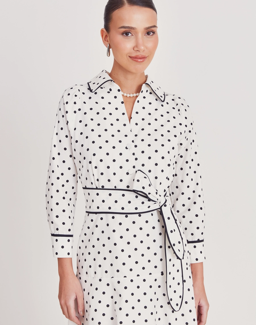Vestido Chemise Poppi confeccionado em tecido tricoline, tecido leve, macio e respirável, o vestido oferece conforto e ótimo caimento.