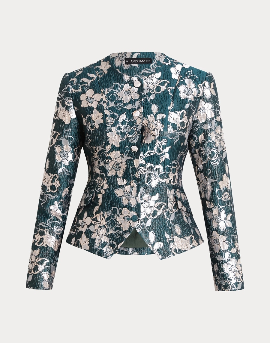 O Blazer Rayane é confeccionado em Jacquard, teicdo de alta qualidade com padronagem floral sofisticada, trabalhada diretamente na trama, trazendo um visual elegante e diferenciado.