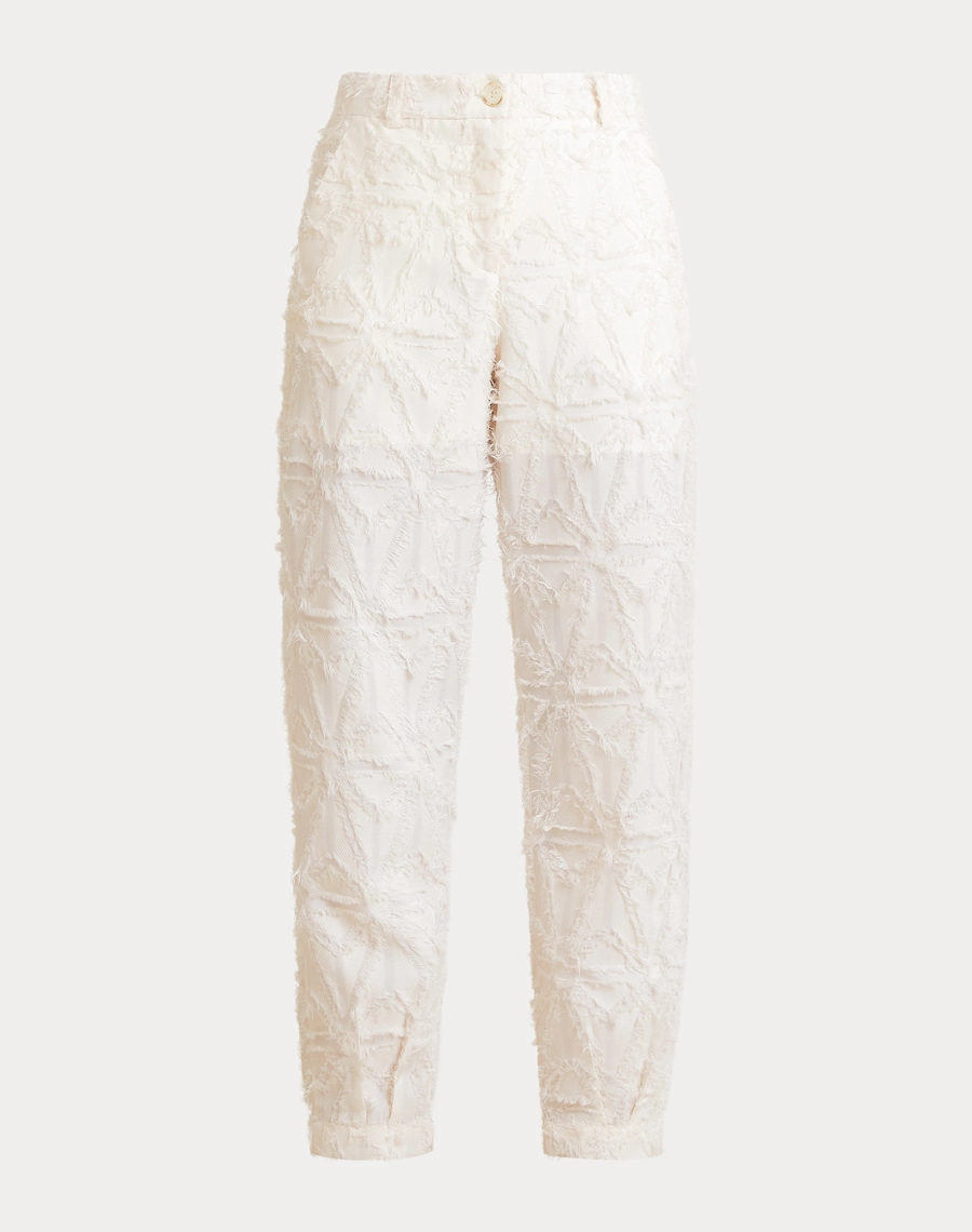 
A Calça Talia confeccionada em Jacquard com trama rica e padronagem em diagonal. <br/> 

