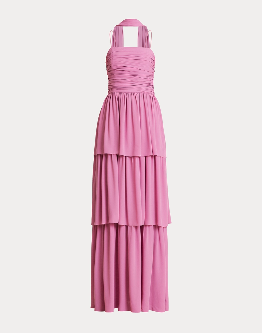 O Vestido Longo Sophie é confeccionado em crepinho, tecido conhecido por sua textura suave, leveza e caimento impecável. 