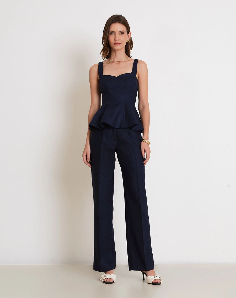 A Calça Melissa é confeccionada em linho de alta qualidade, o tecido se destaca pela leveza e excelente respirabilidade, proporcionando bem-estar ao longo do dia. <br/>