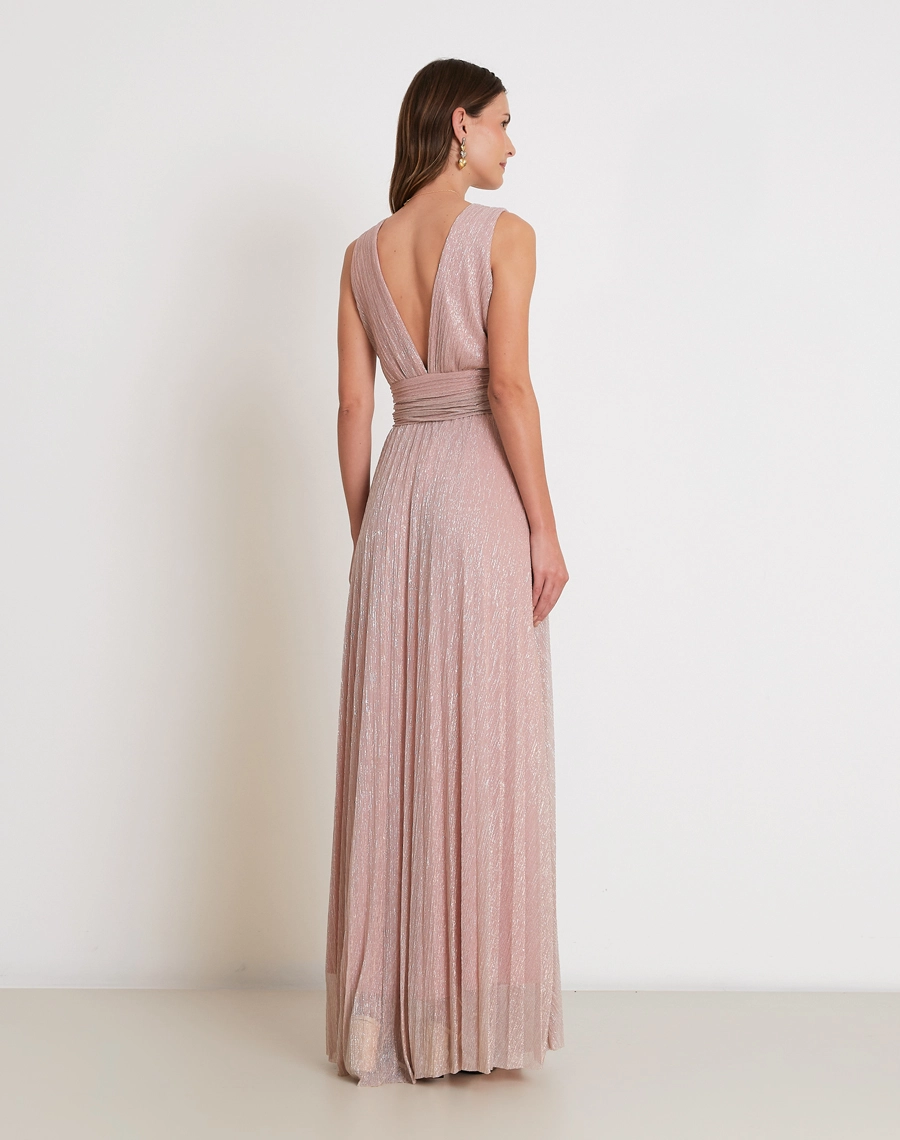 O Vestido Longo Salma é confeccionado em malha plissada de lurex, tecido de toque macio, excelente elasticidade e caimento fluido. <BR/>