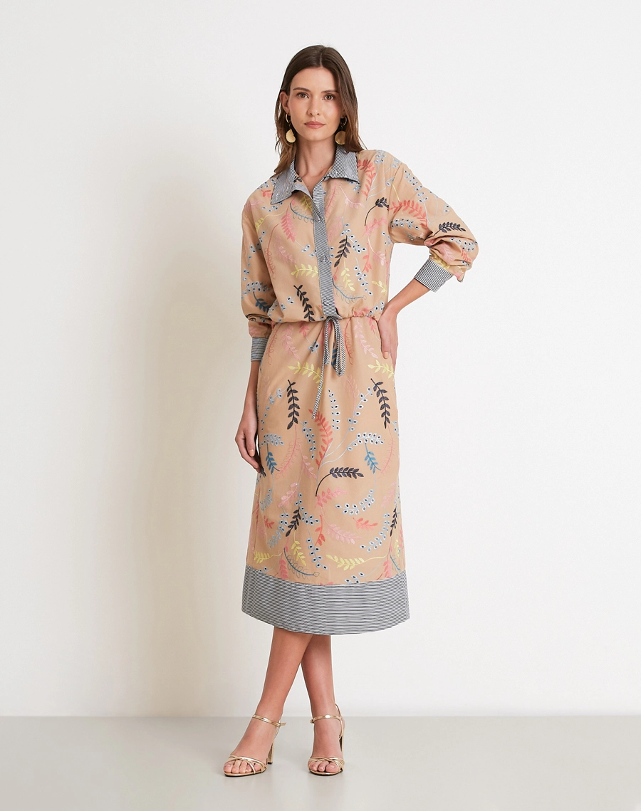 A Chemise Marcy é confeccionada em laise, tecido que combina leveza, frescor e um toque delicado. <br/>

