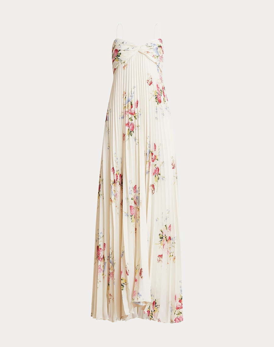 O Vestido Longo Primavera é confeccionado em crepinho estampado, um tecido leve, fluido e de toque macio, que proporciona excelente caimento e conforto.