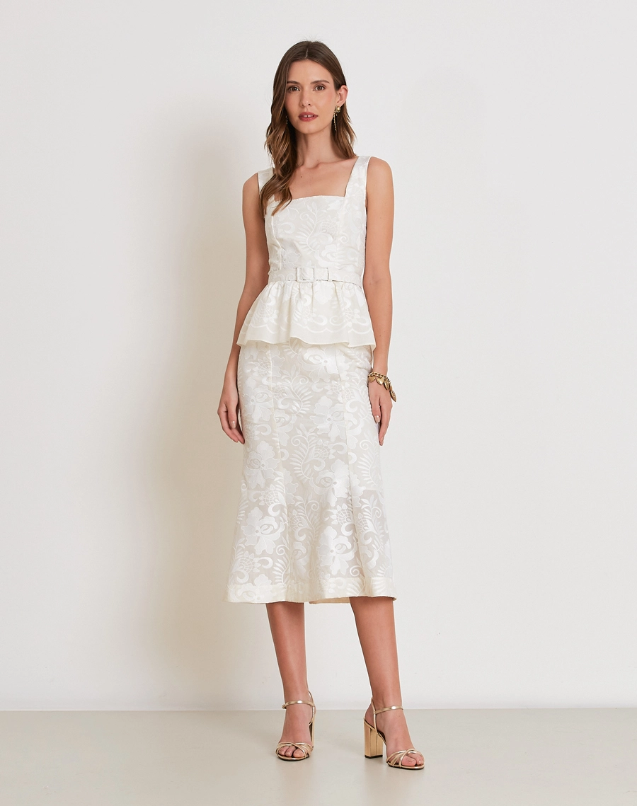 O Vestido Midi Arabesco é confeccionado em algodão bordado, um tecido leve, fresco e confortável.<br/>