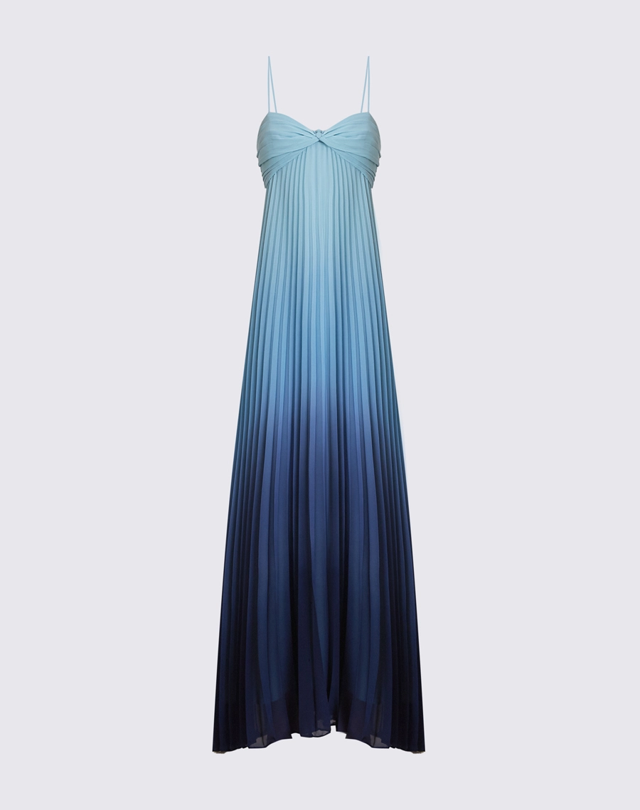 O Vestido Longo Leticia é confeccionado em chiffon degradê, o vestido combina transparência sutil, movimento e um elegante efeito de transição entre tonalidades.