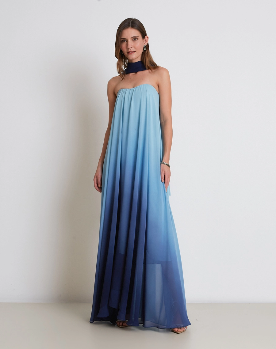 O Vestido Longo Nanda é confeccionado em Chiffon degradê, tecido leve, delicado e de excelente fluidez, que proporciona um caimento suave ao corpo.<br/>