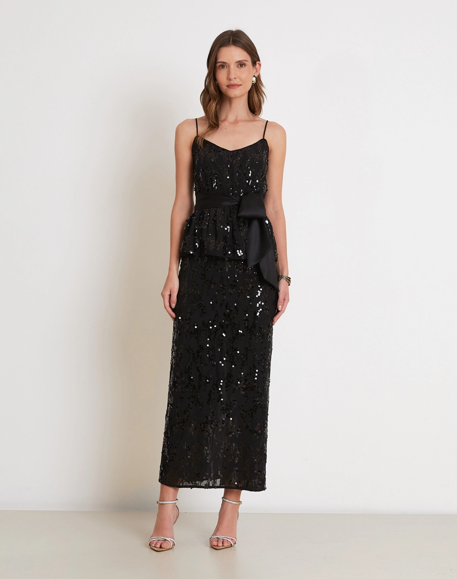 O Vestido Longo Mirela é confeccionado em paetê, tecido de brilho intenso, textura sofisticada e excelente caimento, proporcionando um visual luxuoso e impactante. <br/>