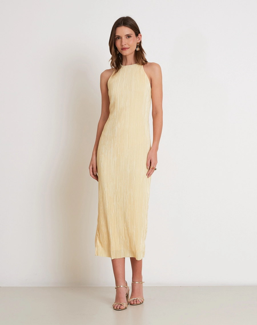 O Vestido Midi Norah é confeccionado em tecido plissado de alta elasticidade, com textura em relevo e caimento leve e fluido. 

<br/>