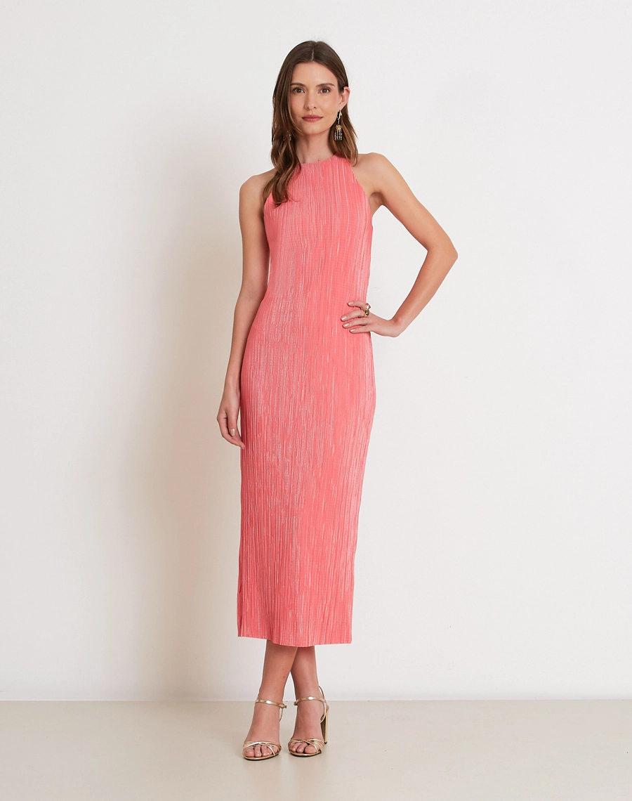 O Vestido Midi Norah é confeccionado em tecido plissado de alta elasticidade, com textura em relevo e caimento leve e fluido. 

<br/>