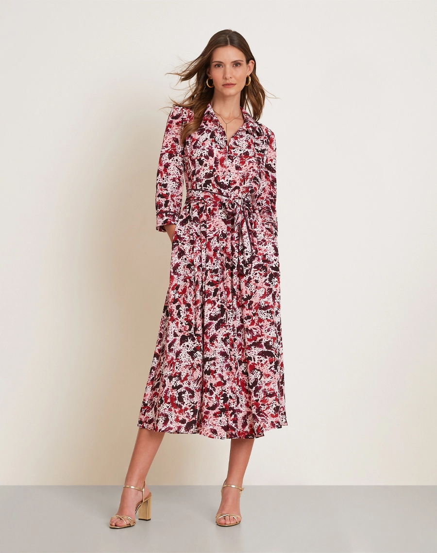 A Chemise Samanta é confeccionada em crepinho estampado, tecido de toque agradável, leveza e ótimo caimento. <BR/>
