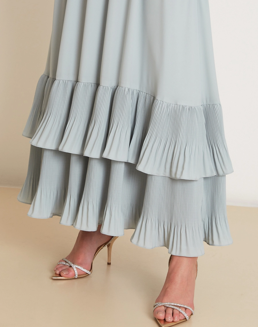 O Vestido Longo Nany é confeccionado em crepinho, tecido leve e fluido que se destaca pelo toque macio e caimento elegante. <br/>