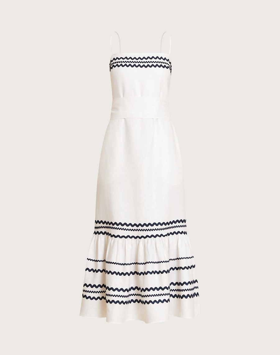 O Vestido Midi Clara é confeccionado em cambraia, um tecido leve, fresco e de toque suave. <br/>