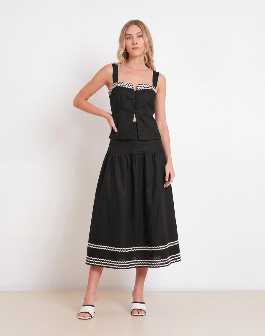 A Blusa Clara é confeccionada em linho de alta qualidade, tecido que se destaca pela leveza e excelente respirabilidade, proporcionando bem-estar ao longo do dia. <br/>