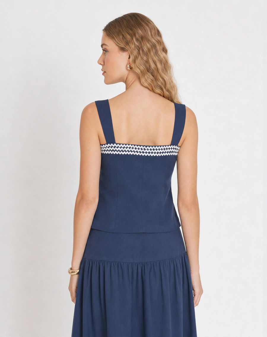 A Blusa Clara é confeccionada em linho de alta qualidade, tecido que se destaca pela leveza e excelente respirabilidade, proporcionando bem-estar ao longo do dia. <br/>
