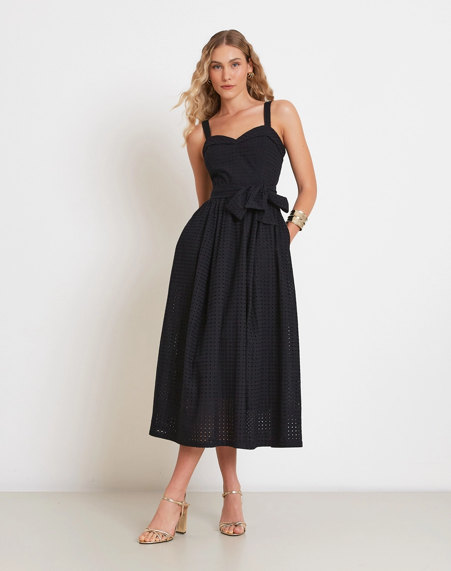 Vestido Midi Nath é confeccionada em tecido Laise, que traz leveza, textura e um aspecto delicado ao visual. <br/>