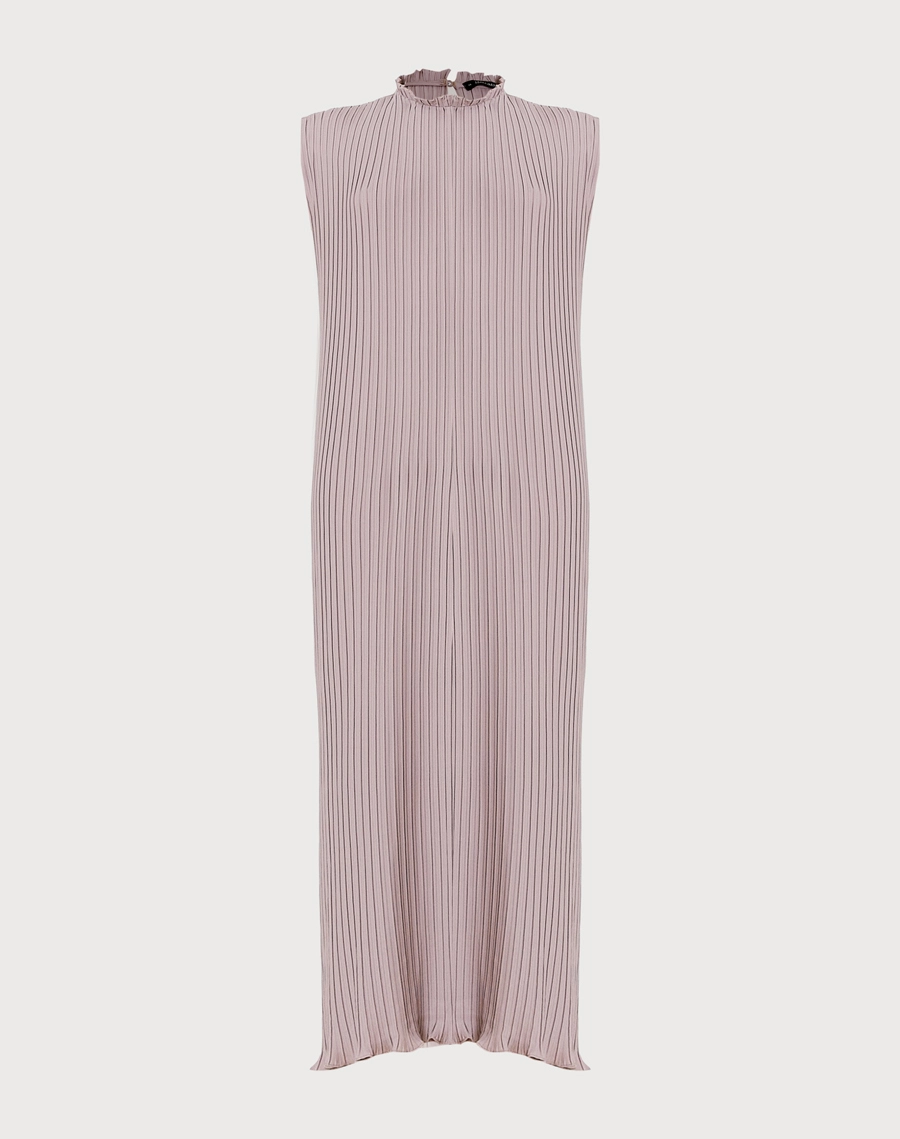 O Vestido Longo Grazi é confeccionado em tecido plissado, que cria uma superfície texturizada com efeito de movimento e fluidez.