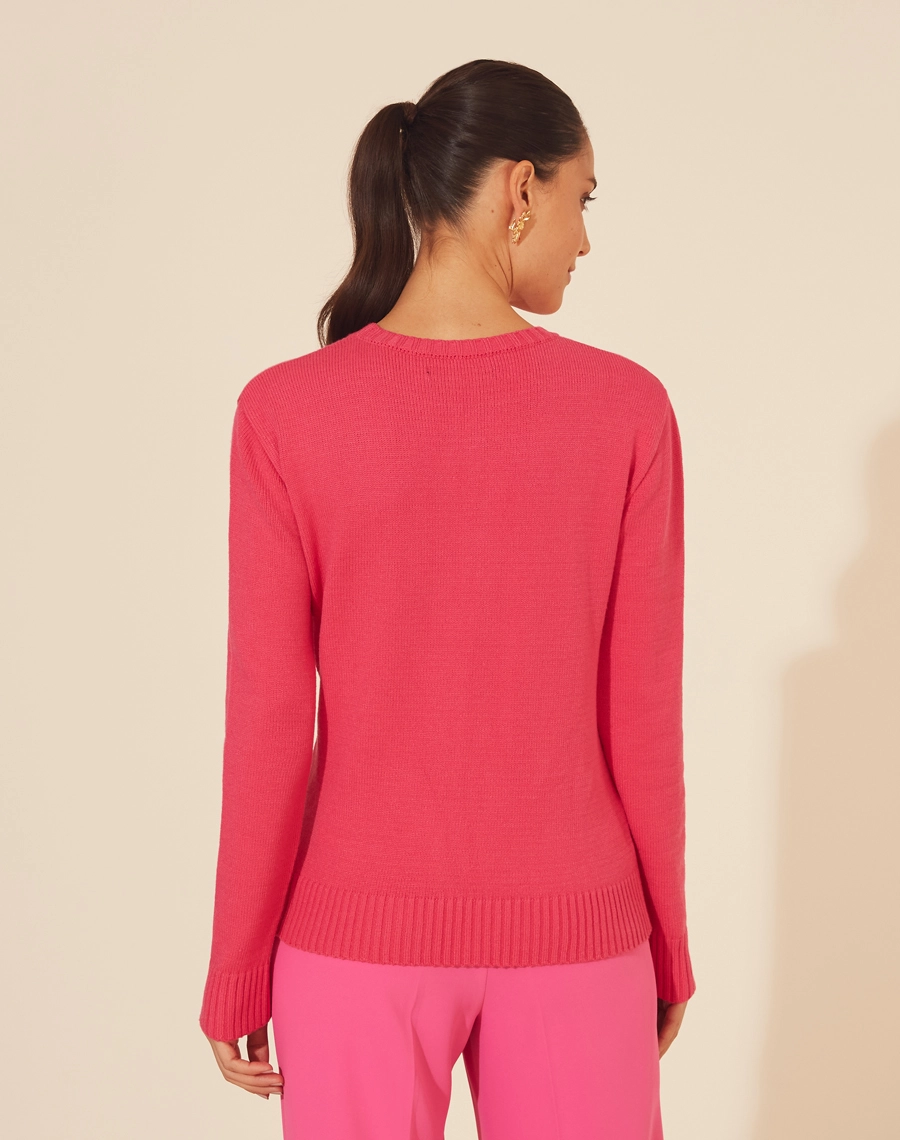 Suéter Com Decote Redondo. Possui manga longa e acabamento canelado nos punhos e na barra. <br/>